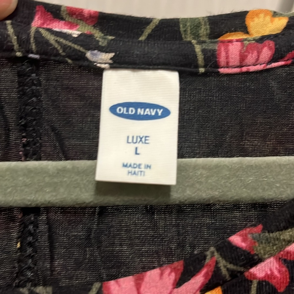 Old Navy Women's Large Luxe Black Multicolor Floral Sleeveless Top - Picture 2 of 6